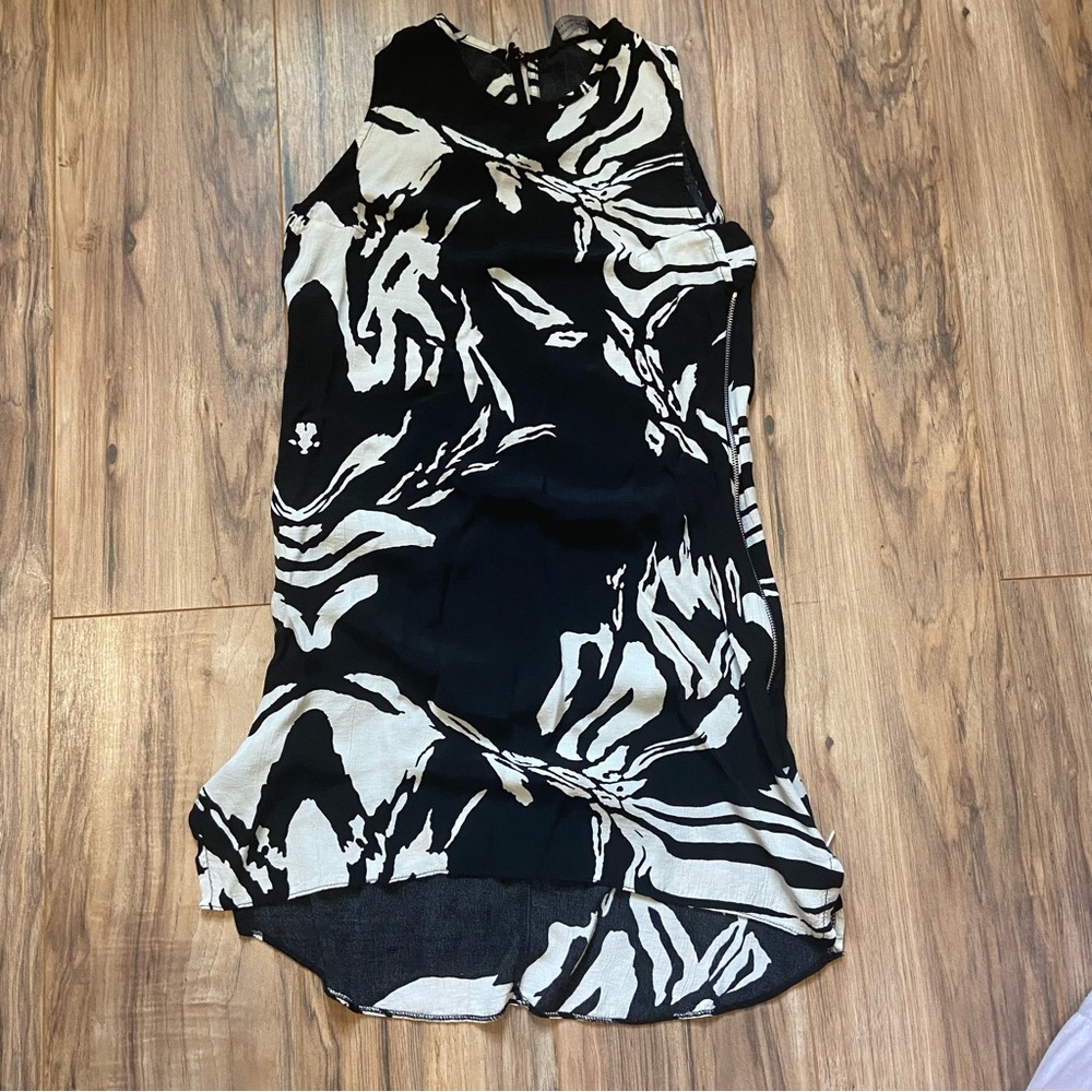 Women’s Black and White Dress with Side Zippers